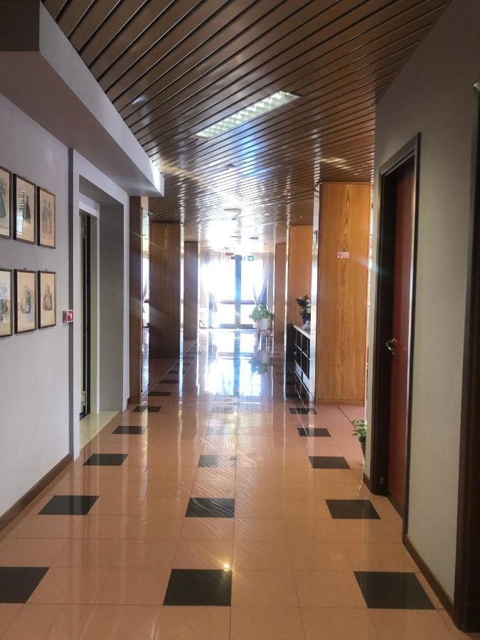 Albergo Casa Dell'Ospite Brescia Bagian luar foto